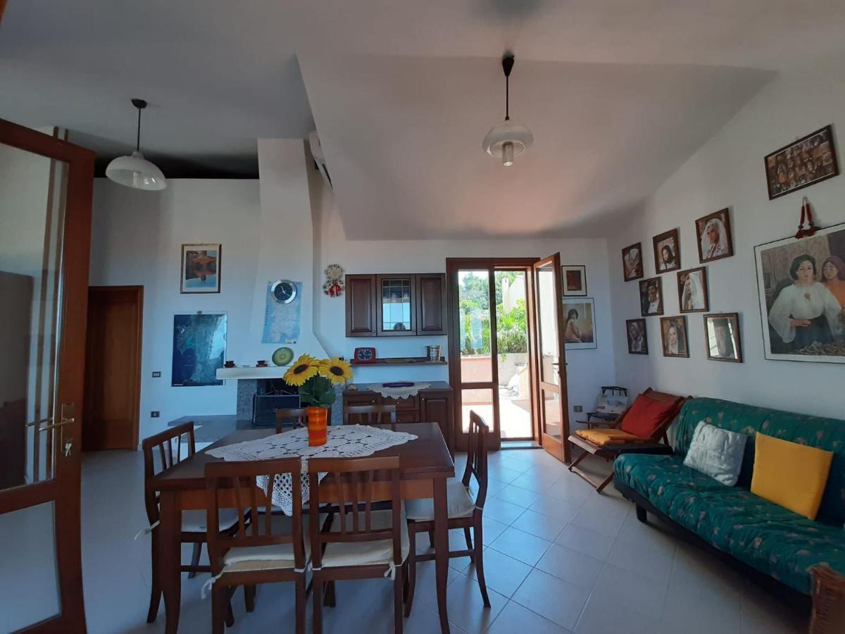 Il Giglio Vista Mare Apartman Funtana Meiga Kültér fotó