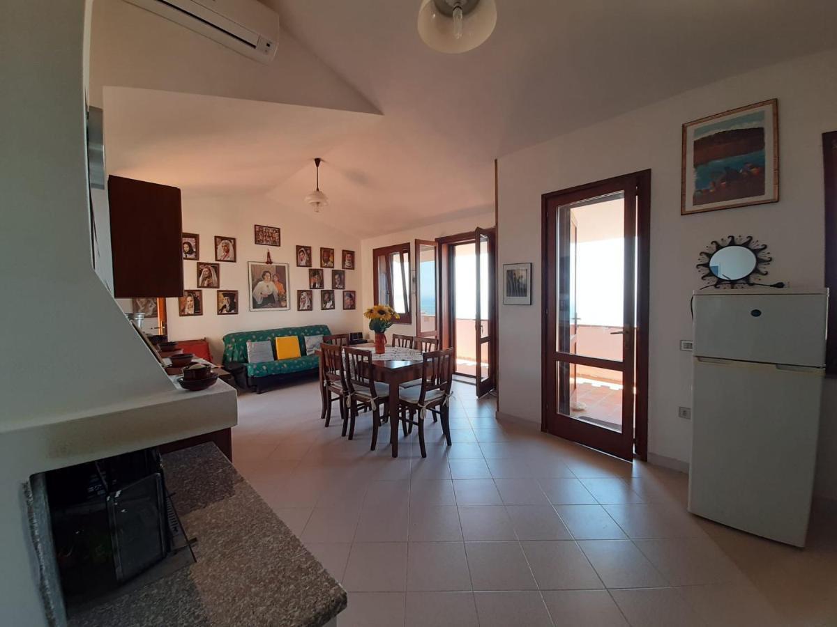 Il Giglio Vista Mare Apartman Funtana Meiga Kültér fotó
